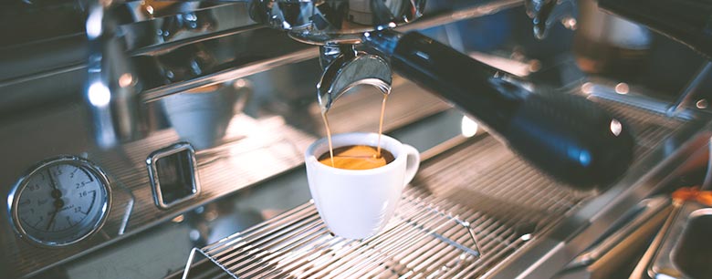 https://www.caffesociety.co.uk/blog/wp-content/upLoads/2016/05/espresso-machine-troubleshooting-1.jpg